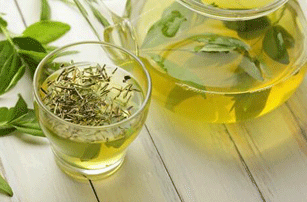 Green Tea & Apple Water